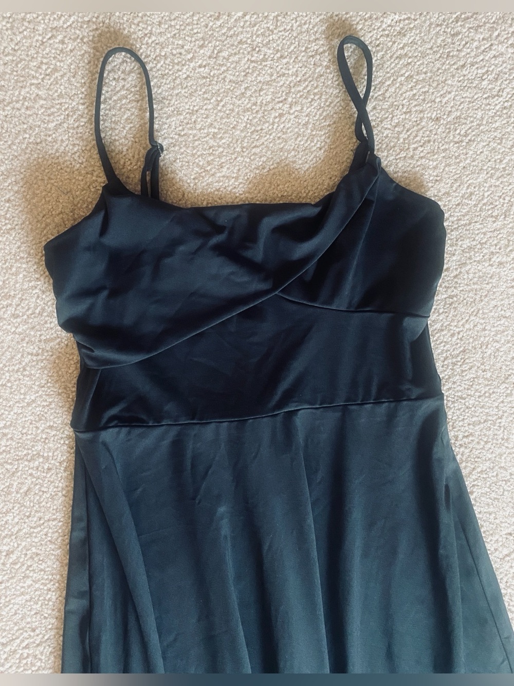 LARGE.   HALARA STRAPPY FRONT TWISTED FLOWY RESORT MAXI DRESS - Picture 5 of 8